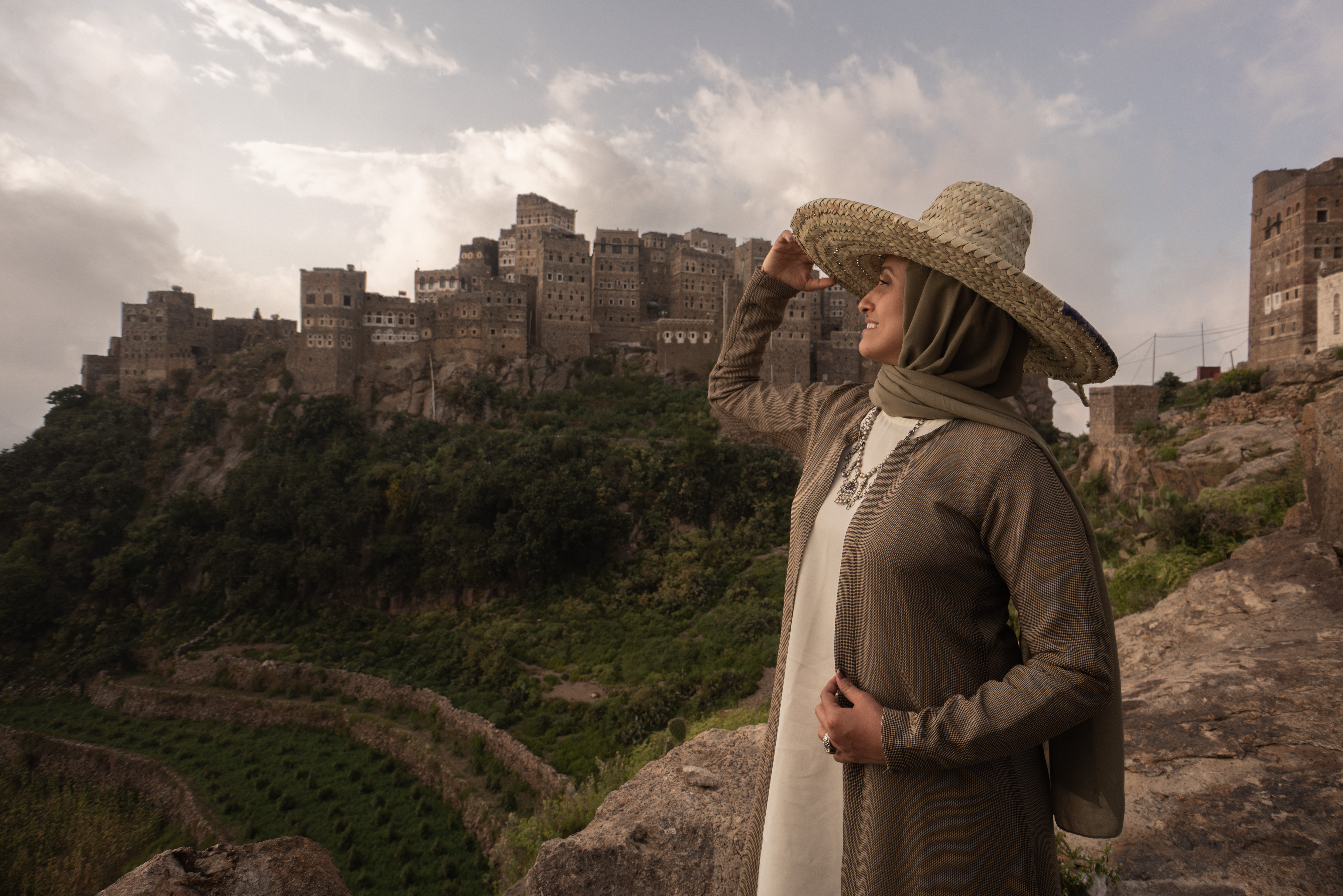 النساء في اليمن بين المكانة التاريخية وقيود الحرب