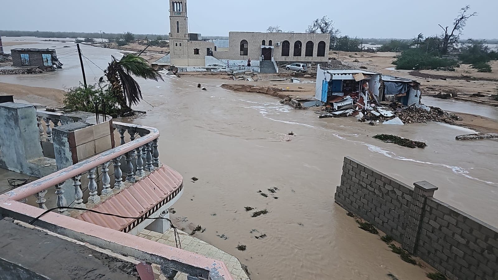 Floods cause 40 deaths and injuries in Al-Mahra, South Yemen