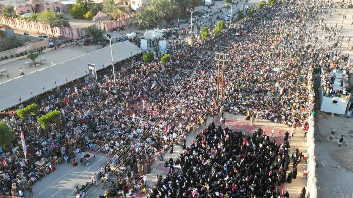 عشرات الآلاف في حضرموت يرفضون خروج القوات الجنوبية ويدعون لإعلان استقلال الجنوب العربي