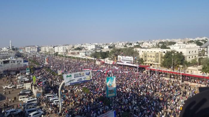 الجنوبيون يرفضون حل المجلس الانتقالي ويتمسكون باستقلال دولتهم