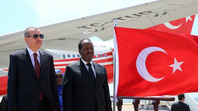 خبير أمني صومالي: تركيا تغلغلت في الصومال والقرن الإفريقي وخطرها يهدد اليمن