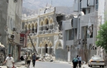 كيف دمّر النظام اليمني العاصمة عدن وحوّلها إلى قرية متهالكة!