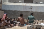 عشرات القتلى والجرحى في مركز احتجاز للمهاجرين بصنعاء
